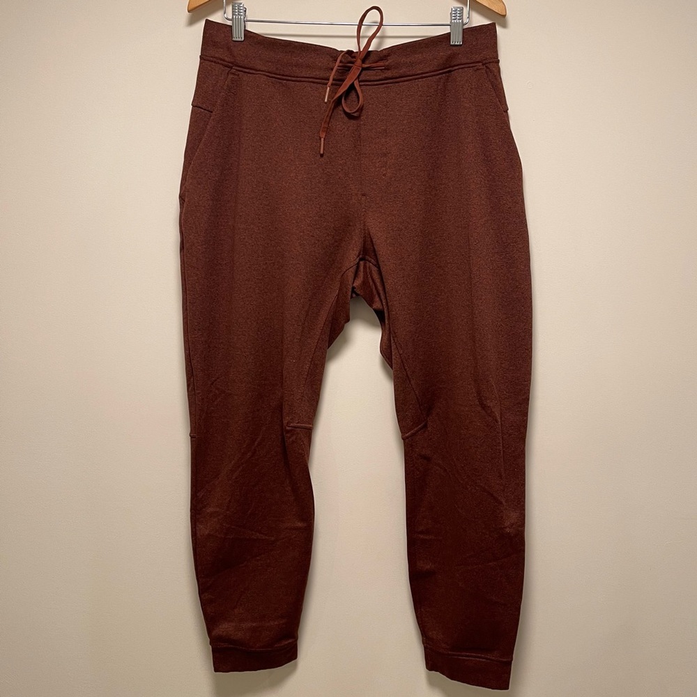 lululemon men’s xl orange jogger sweatpants